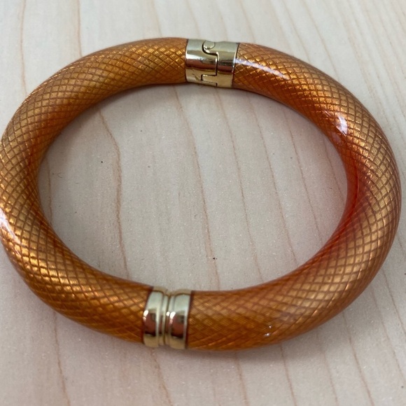 Vintage. Erwin Pearl Snakeskin Bangle Bracelet. Red. - Picture 4 of 6